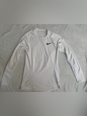 Nike Dri-FIT White Long Sleeve Compression Athletic Shirt Size Small
